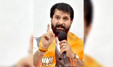 C. T. Ravi