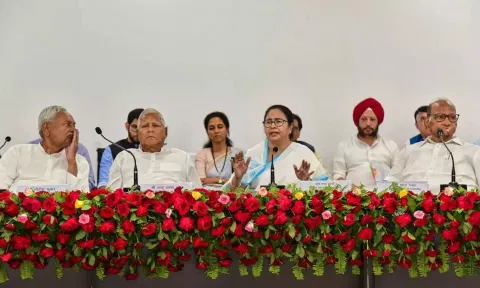 Opposition parties meet in Patna (PTI)