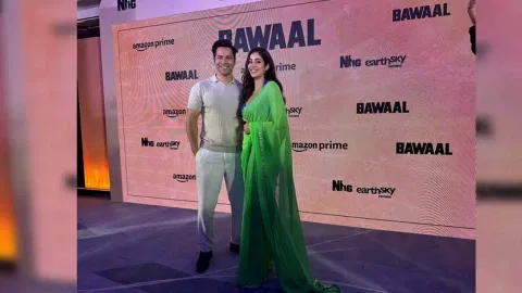 Varun Dhawan, Janhvi Kapoor (Photo: IANS) 