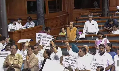 Opposition members were on their feet demanding statement from PM Modi on Manipur violence. (Daily Thanthi)