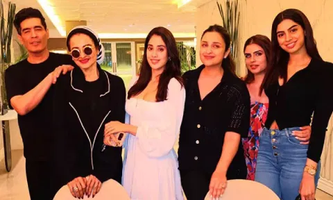 Manish Malhotra, Rekha, Janhvi Kapoor, Parineeti, Khushi Kapoor 