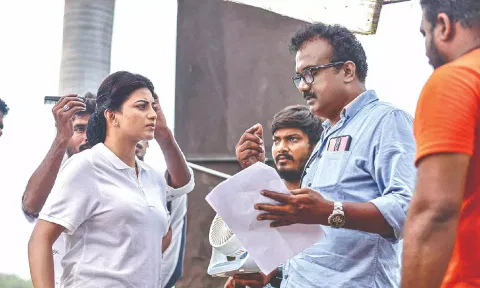 During the shoot of White Rose