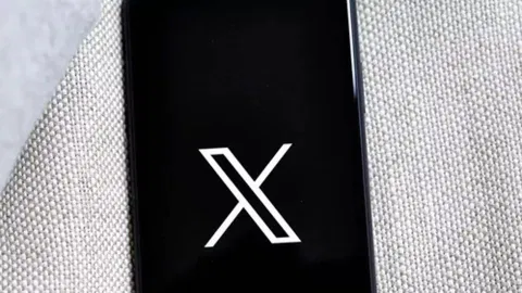 X's new feature to let paid users highlight their posts