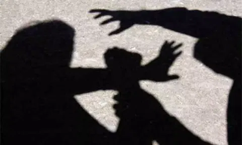 Nigerian in Puzhal Prison abuses prison staff; assaults police constable