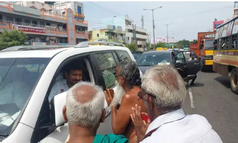 Sports Minister Udhayanidhi Stalin interacting with farmers