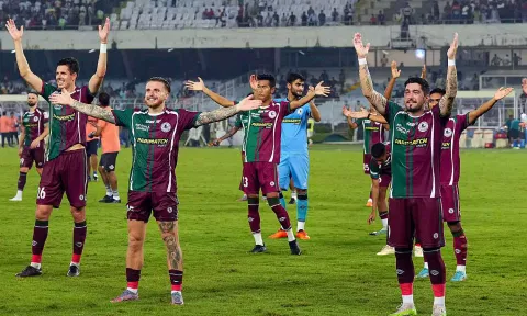 Mohun Bagan players celebrating the win