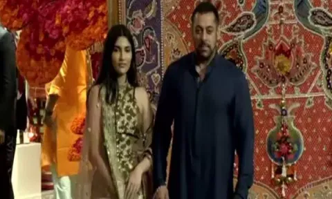 Salman Khan, Alizeh Agnihotri 