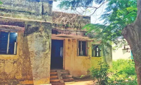 The dilapidated divisional office of the Vellore Sugar Mill at Kalavai in Ranipet district