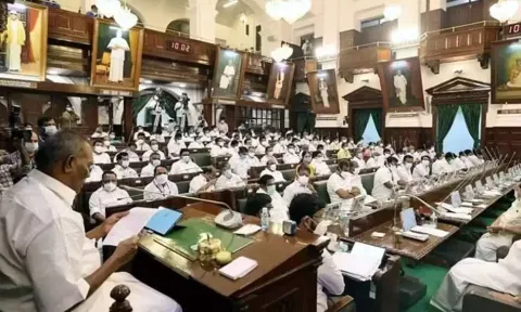 Visual from the Tamil Nadu Legislative Assembly. (Daily Thanthi)