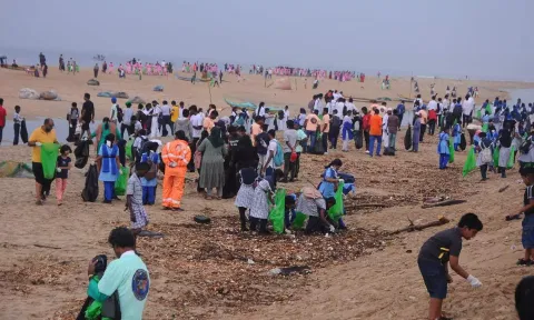 50 tonnes of garbage collected from Besant and Pattinampakkam beaches in three hours