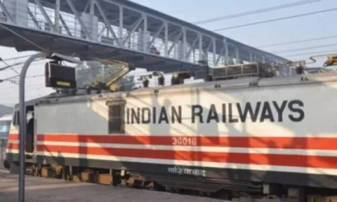 Cabinet approves Rs 1,978.8 Cr productivity linked bonus to 11.07L rly employees