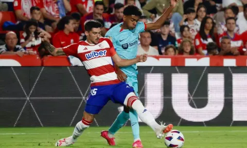 Soccer Football - LaLiga - Granada v FC Barcelona - Nuevo Estadio de Los Carmenes (Image: Reuters)