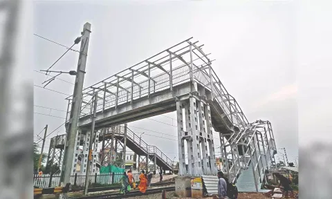  Foot over bridge in Putlur railway station