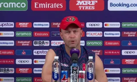 Jonathan Trott (ICC)