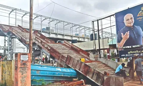 Construction of the Foot Over Bridge going on at a snail’s pace