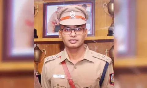  IPS officer Balveer Singh