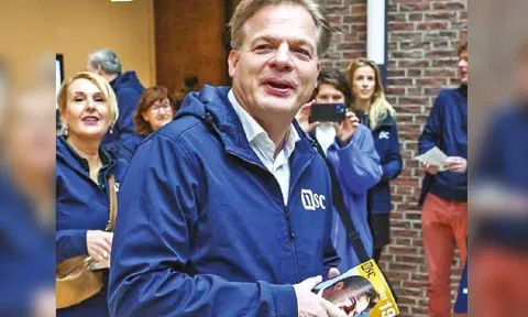 Europe's Unravelling: Dutch election may buck populist trend