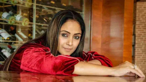  Actress Simran Bagga