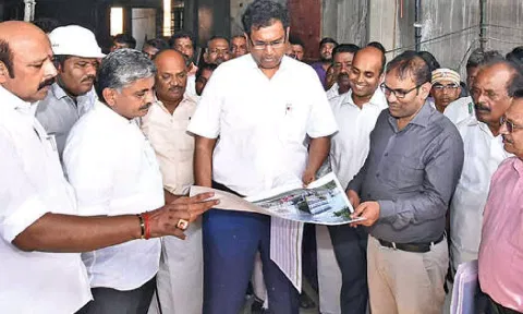 TRB Rajaa inspecting the ongoing tidel park works in Thanjavur on Saturday