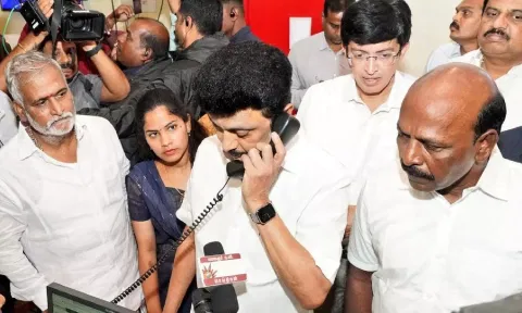 CM Stalin inspects integrated control centre set up at Ripon Buildings (X/chennaicorp)