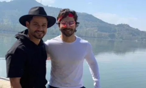 Varun Dhawan and Kunal Kemmu (Photo: X)