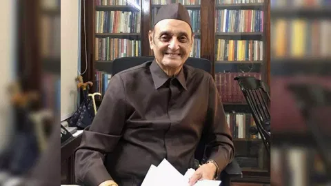Karan Singh (Photo/IANS) 