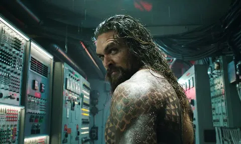 Jason Momoa in 'Aquaman' (Warner Bros Entertainment)