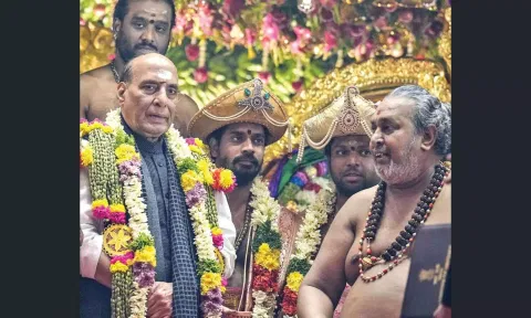 Defence Minister Rajnath Singh at ‘Thirumurai Thiruvizha’ a one-day festival, in Chennai on Saturday