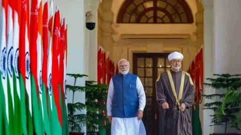 Prime Minister Narendra Modi and Oman's Sultan Haitham bin Tarik