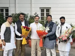 Rahul Gandhi met the newly appointed Madhya Pradesh Congress Chief Jitendra Patwari, CLP leader Umang Singhar and deputy leader Katare 