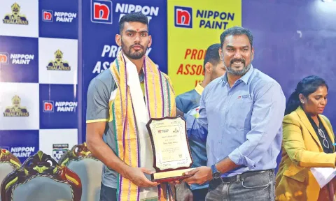 TT Captain Sagar Rathee being felicitated at the event.