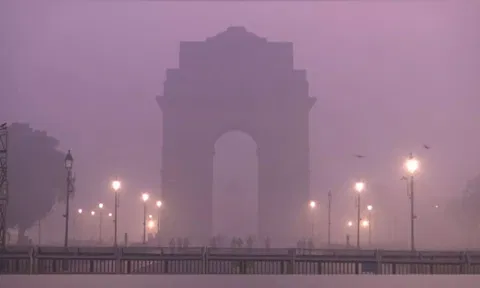 Dense fog witnessed in Delhi (ANI) 