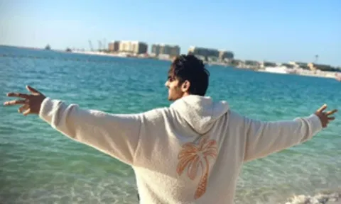 Kartik Aryan