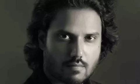 Ishan Shukla (X)