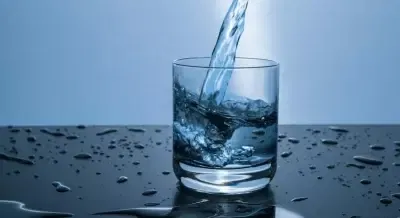 Drinking alkaline water may not prevent kidney stones: Study