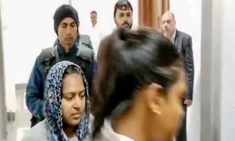 Accused being taken to court (ANI)