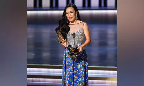Ali Wong(X)