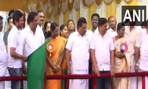 Tamil Nadu Sports Minister Udhayanidhi Stalin flags off Jallikattu. (Photo: ANI)