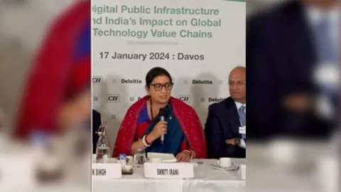 Minister of Women and Child Development Smriti Z Irani (Photo-CII/X)