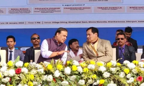 Shri Sarbananda Sonowal along with Assam Chief Minister Dr Himanta Biswa Sarma (ANI)