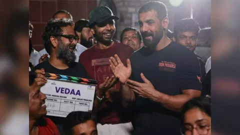 Nikkhil Advani, Abhishek Banerjee, John Abraham (Instagram)