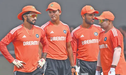 Rajat Patidar, Yashasvi Jaiswal, Dhruv Jurel and Sarfaraz Khan attend a practice session