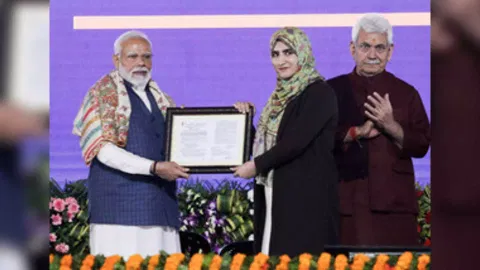  Prime Minister Narendra Modi 