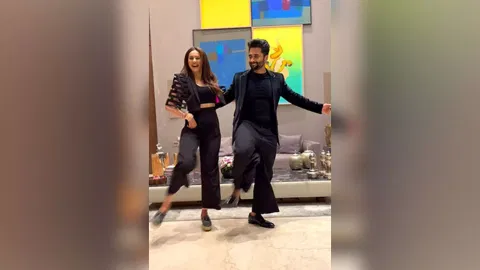  Rakul Preet Singh , Jackky Bhagnani (Instagram) 