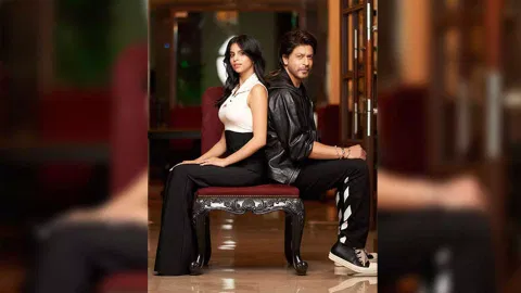 Actors Shah Rukh Khan and his daughter Suhana Khan (Image: Instagram)