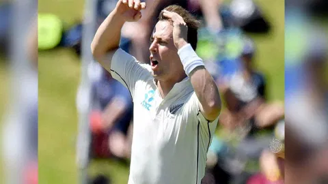Matt Henry (ICC)
