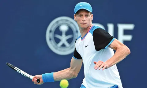 A month later, Medvedev, Sinner set for semi-final showdown