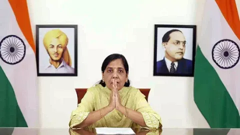  Delhi Chief Minister Arvind Kejriwal's wife Sunita