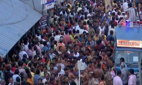 Devotees take part in car festival at Sri Subramaniyaswamy Temple in Madurai (ANI)