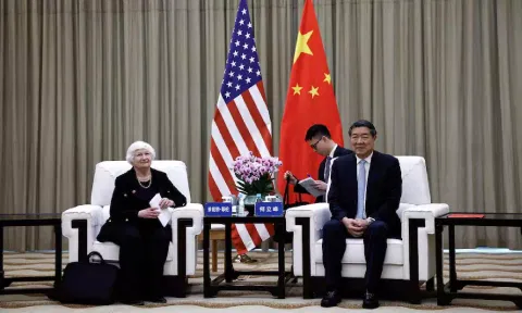  Janet Yellen meets He Lifeng at the Guangdong Zhudao Guest House (Reuters)